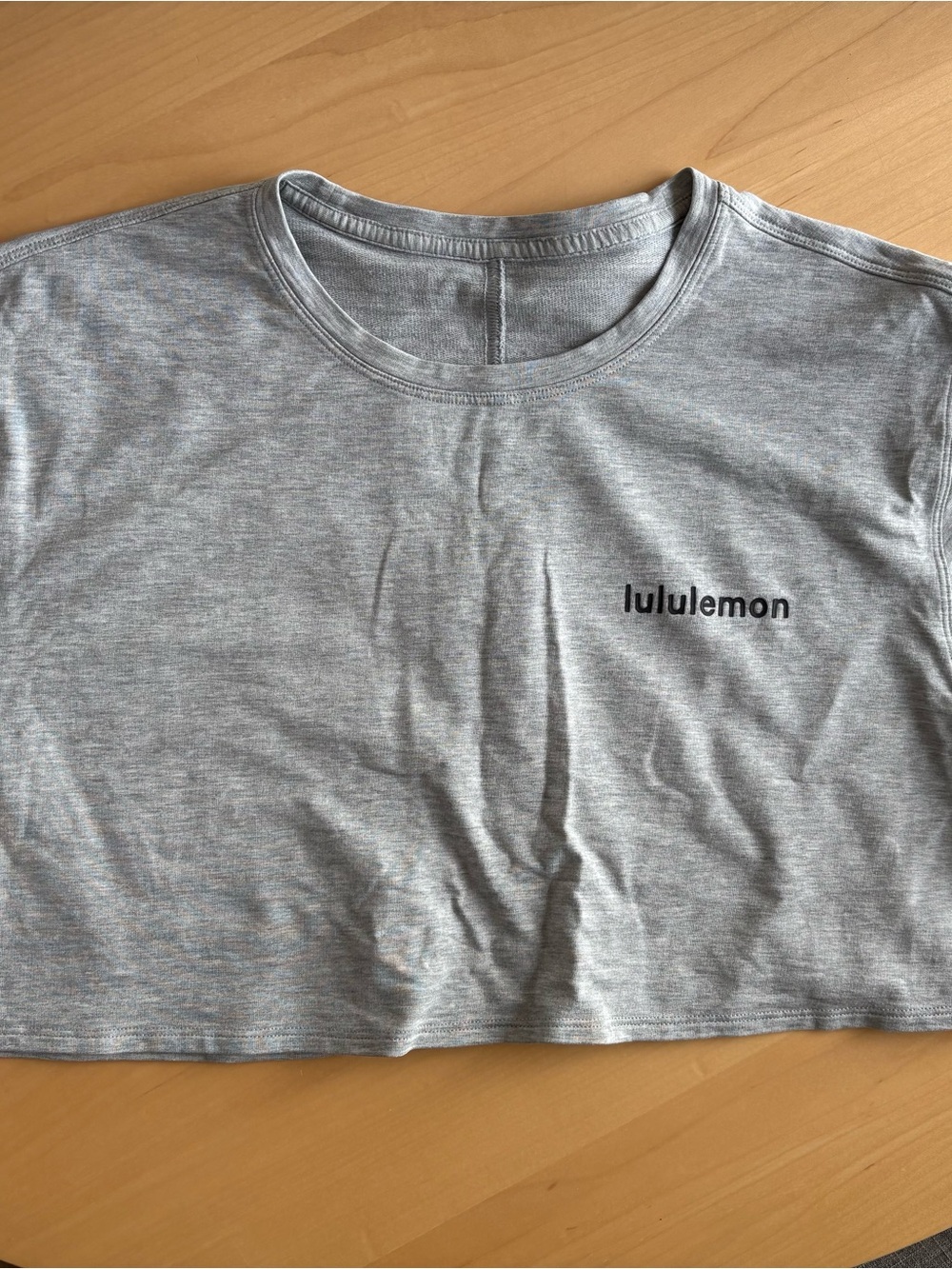 lululemon athletica Light Gray Cropped Tee